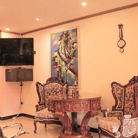 Hotel Plaza Garibaldi Caldas Buitenkant foto
