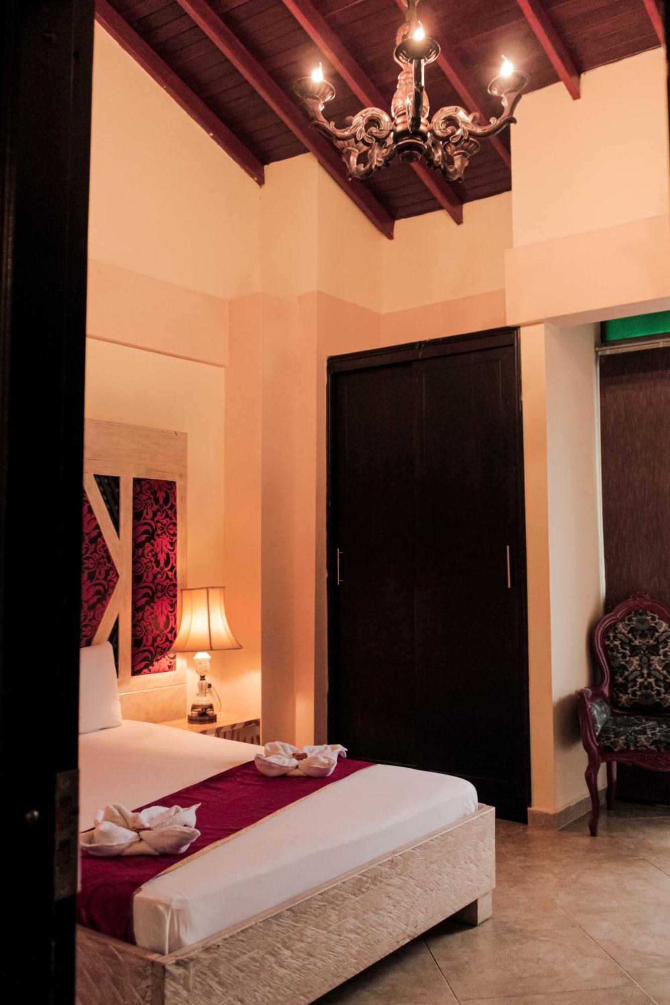 Hotel Plaza Garibaldi Caldas Buitenkant foto